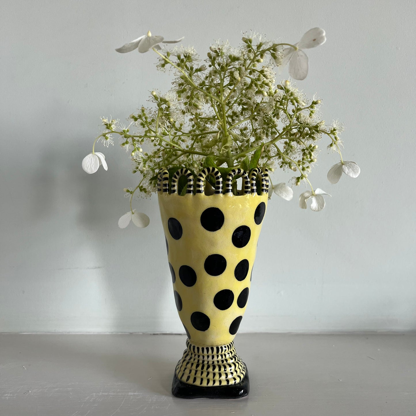 Tall Black Spot Head Pot