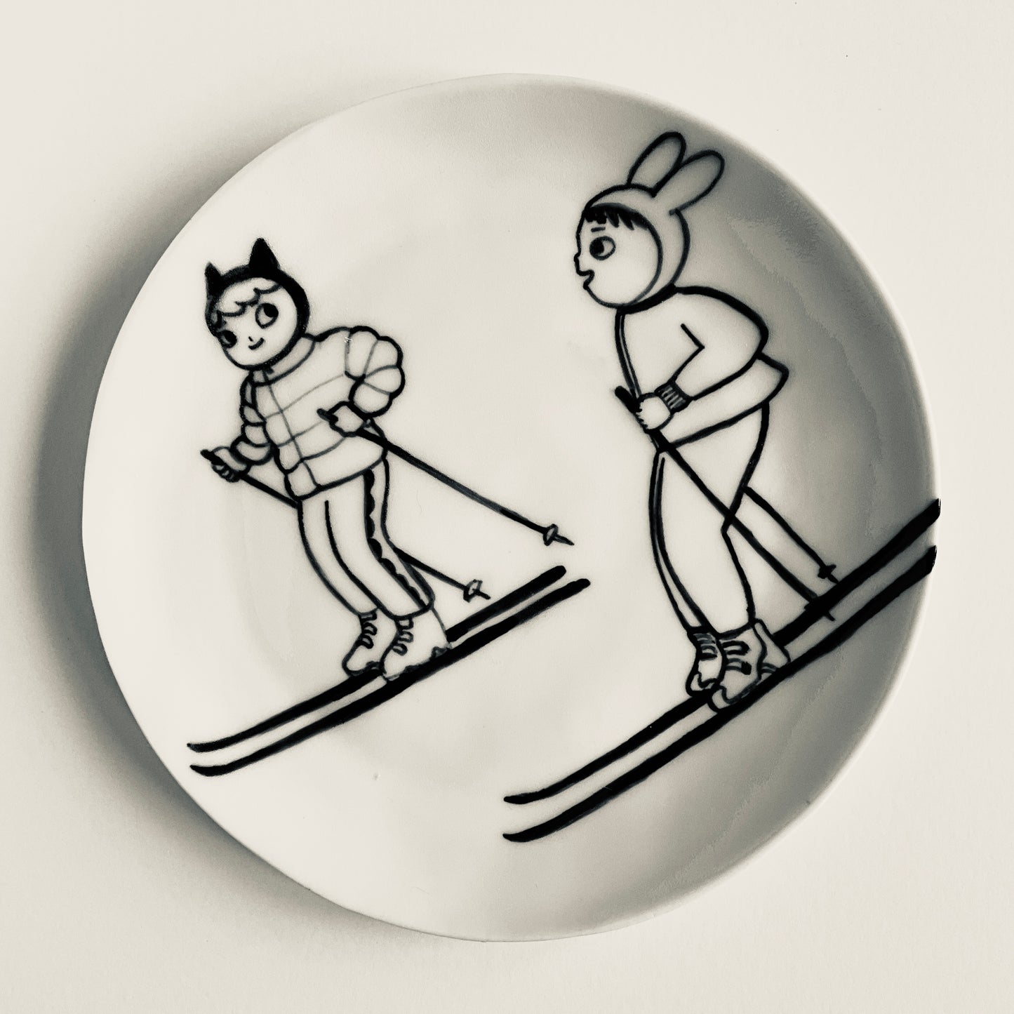 Skiing Friends plate