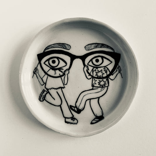 Friends Dressed as Eyes and Glasses do a Dance plate