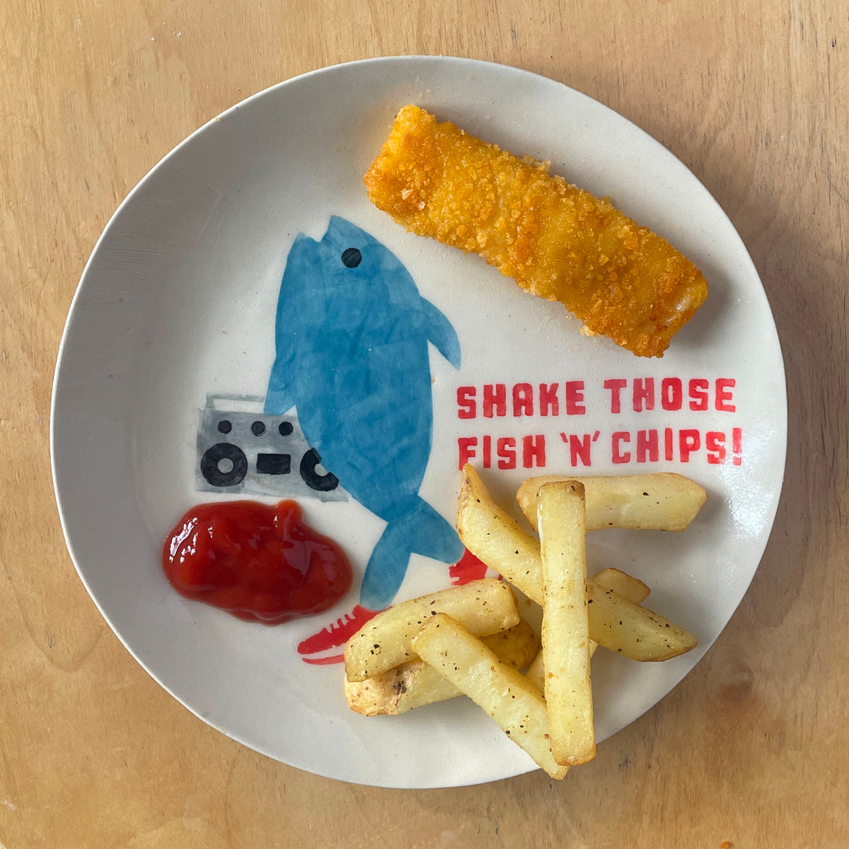 Shake Those Fish 'n' Chips! – Hips Stoneware Plate