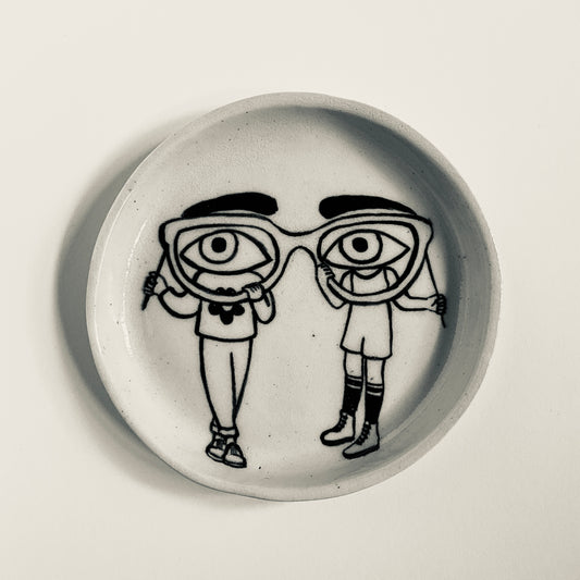 Friends dressed as Eyes and Glasses plate